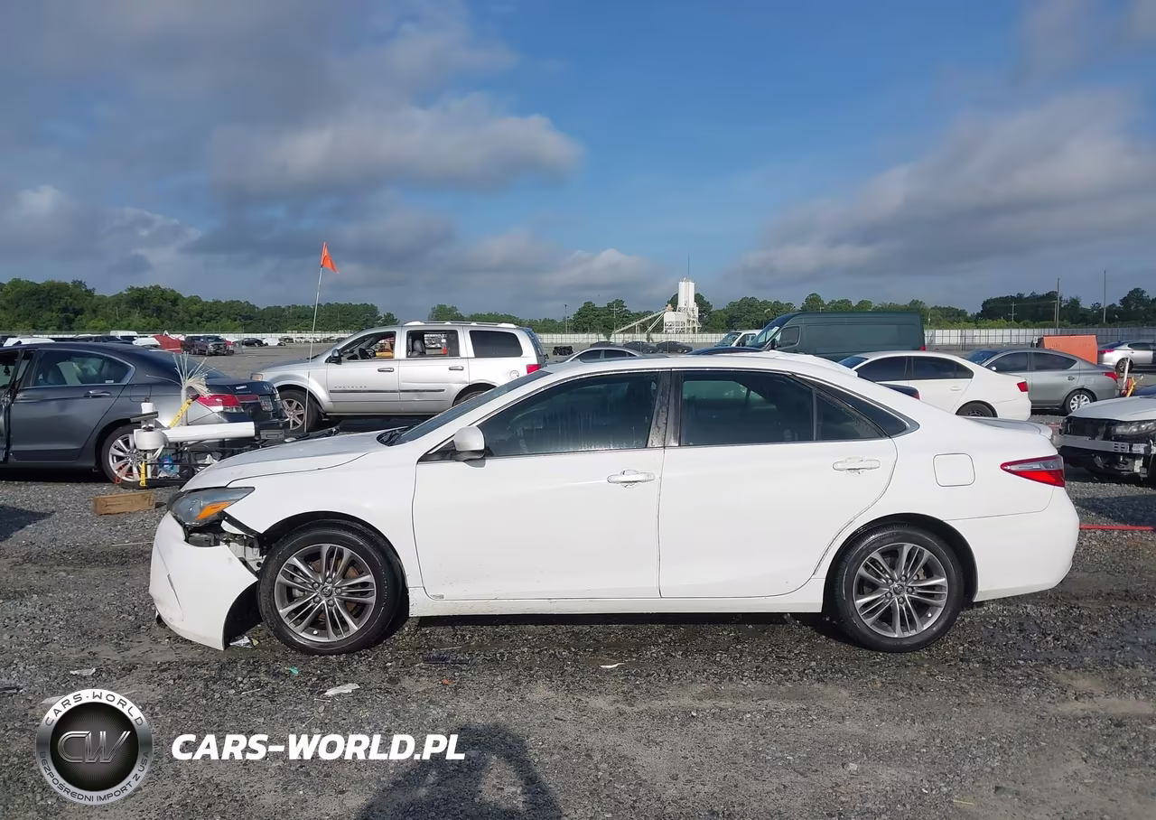 2016 Toyota Camry Se VIN:4T1BF1FK3GU149006 - 14