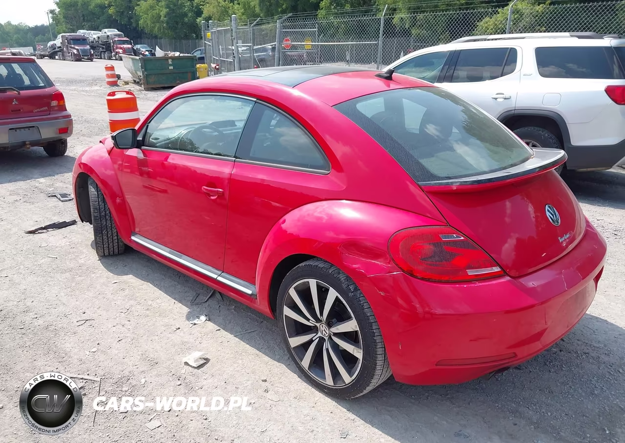 2013 Volkswagen Beetle 2.0T Turbo VIN:3VWV67AT6DM662302 - 3