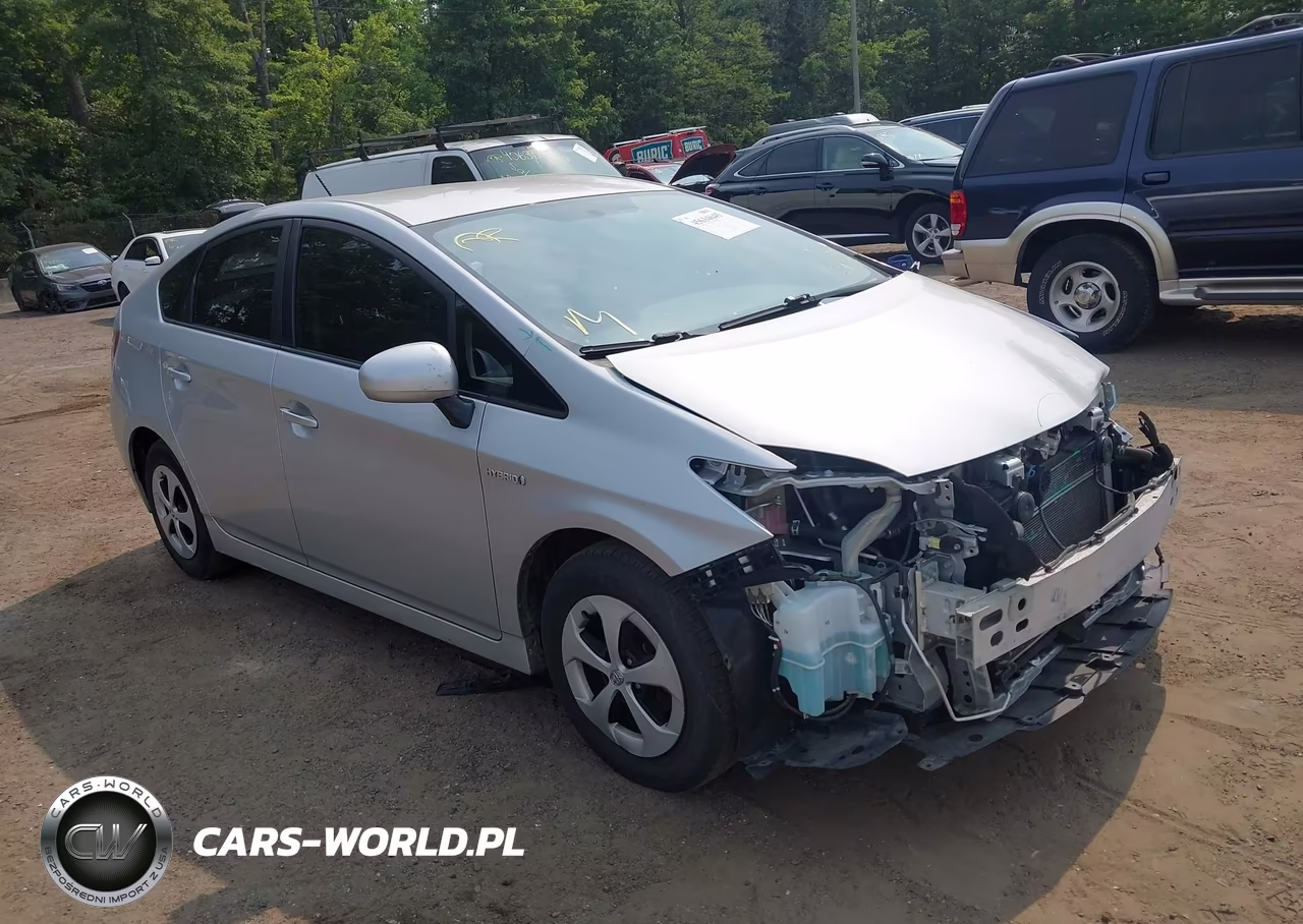 2014 Toyota Prius Two – zdjęcie 1 z 17