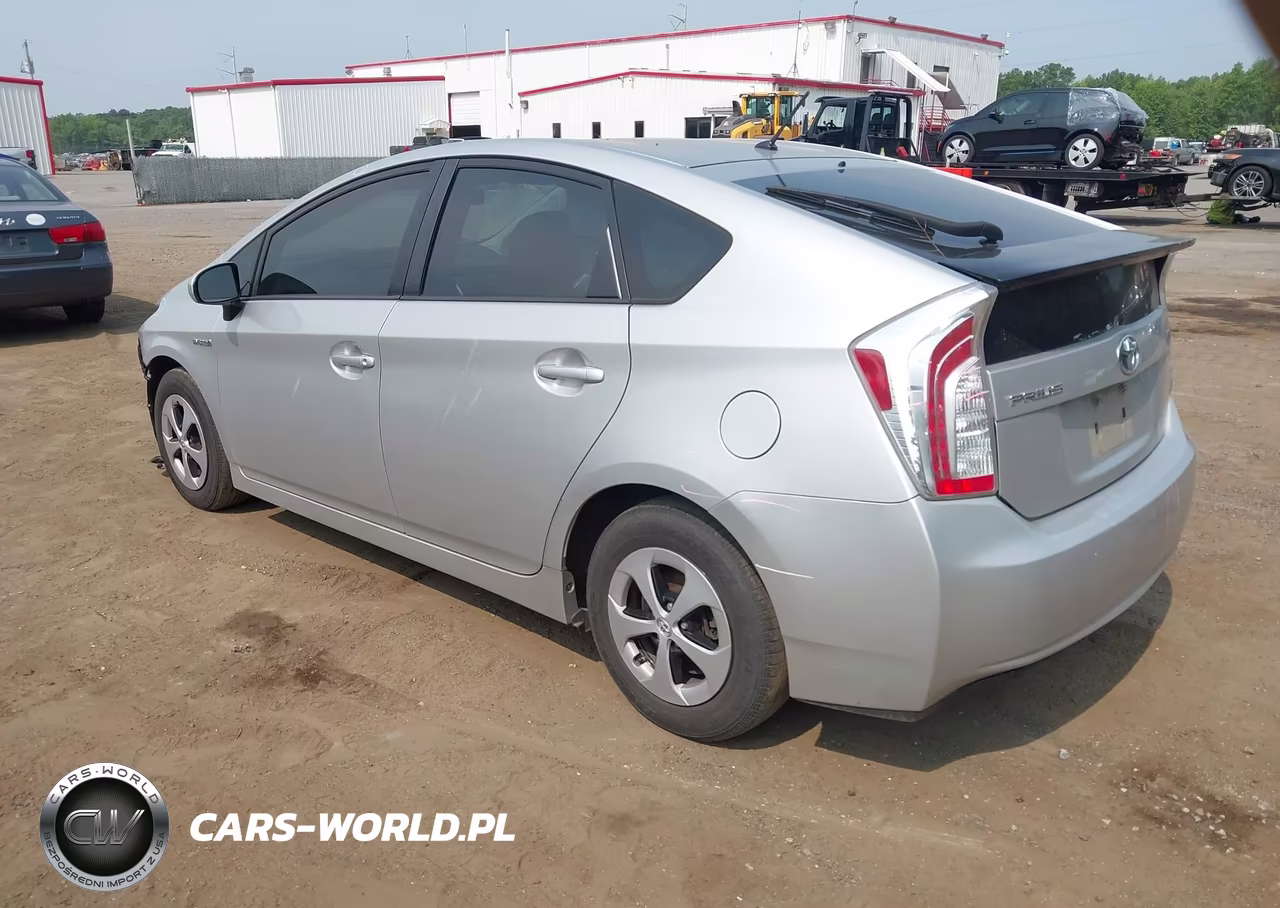 2014 Toyota Prius Two VIN:JTDKN3DU5E1766557 - 3