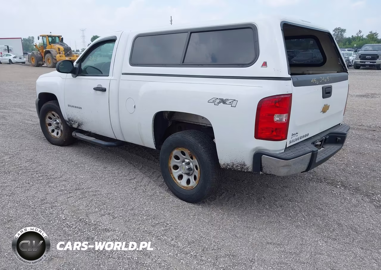 2011 Chevrolet Silverado 1500 Work Truck VIN:1GCNKPEX0BZ264879 - 3