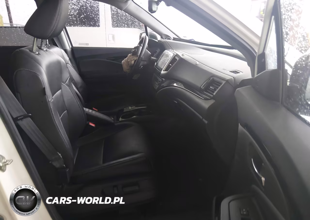 2017 Honda Pilot Elite VIN:5FNYF6H05HB098870 - 5