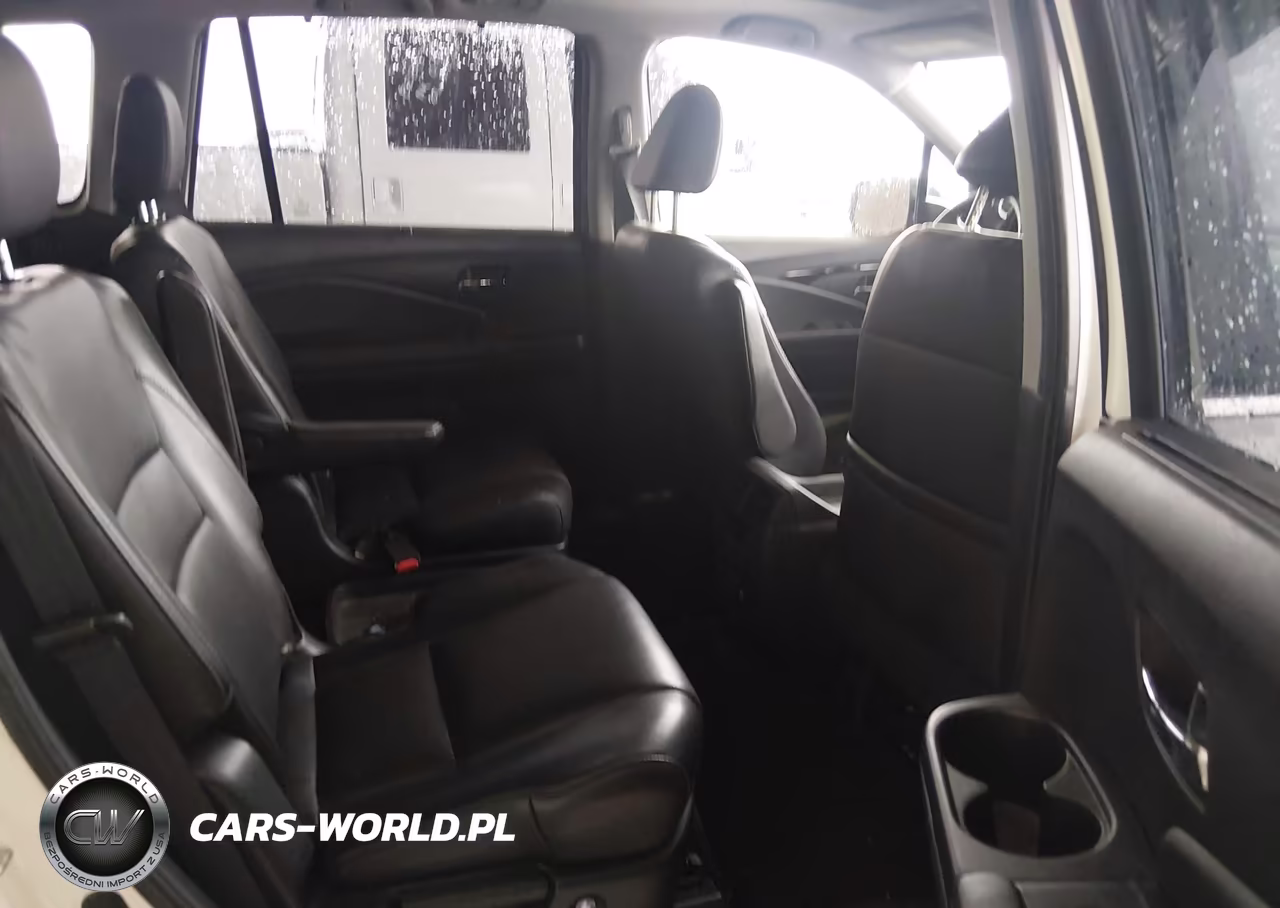 2017 Honda Pilot Elite VIN:5FNYF6H05HB098870 - 8
