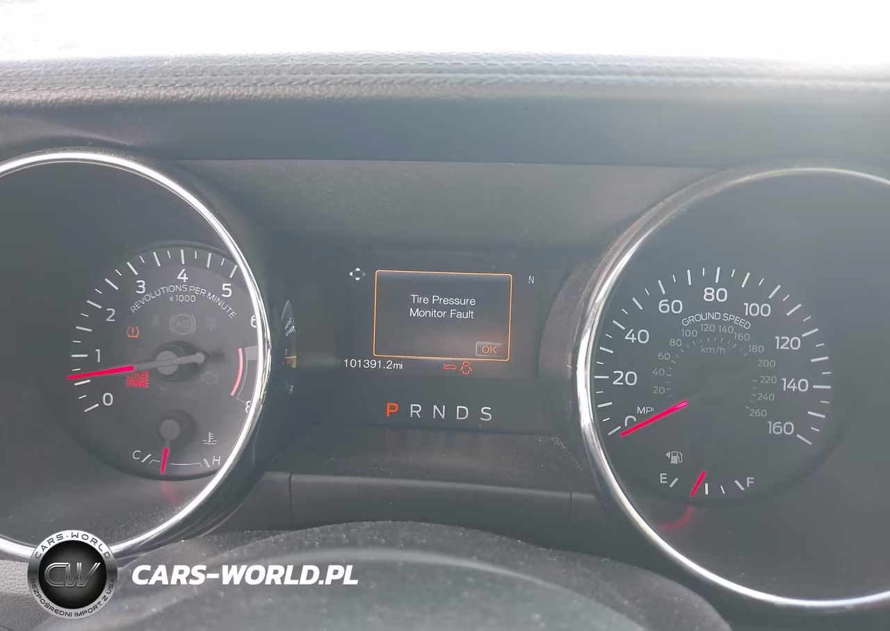 2016 Ford Mustang V6 VIN:1FATP8EM9G5257762 - 7