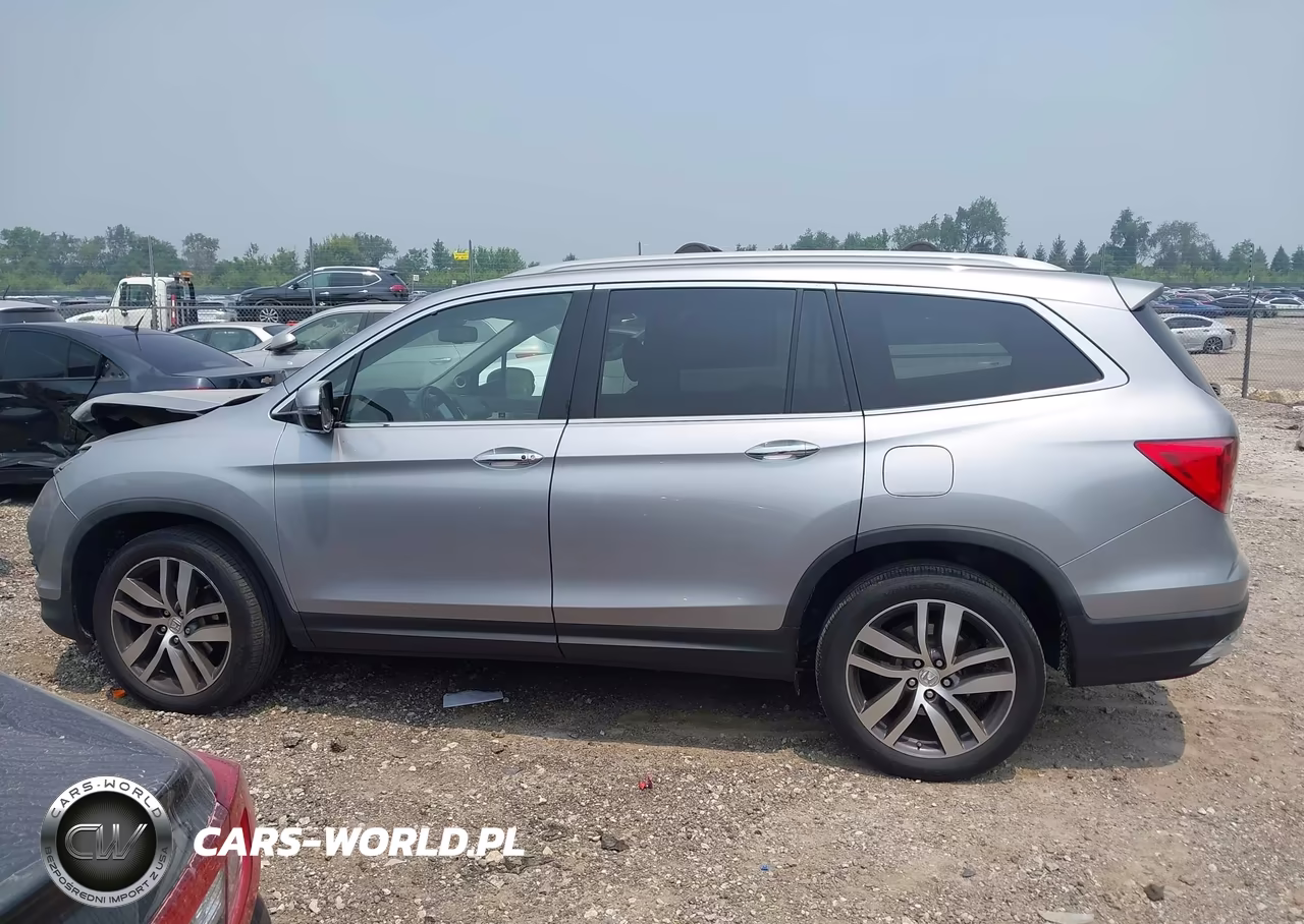 2016 Honda Pilot Touring VIN:5FNYF6H94GB114585 - 14