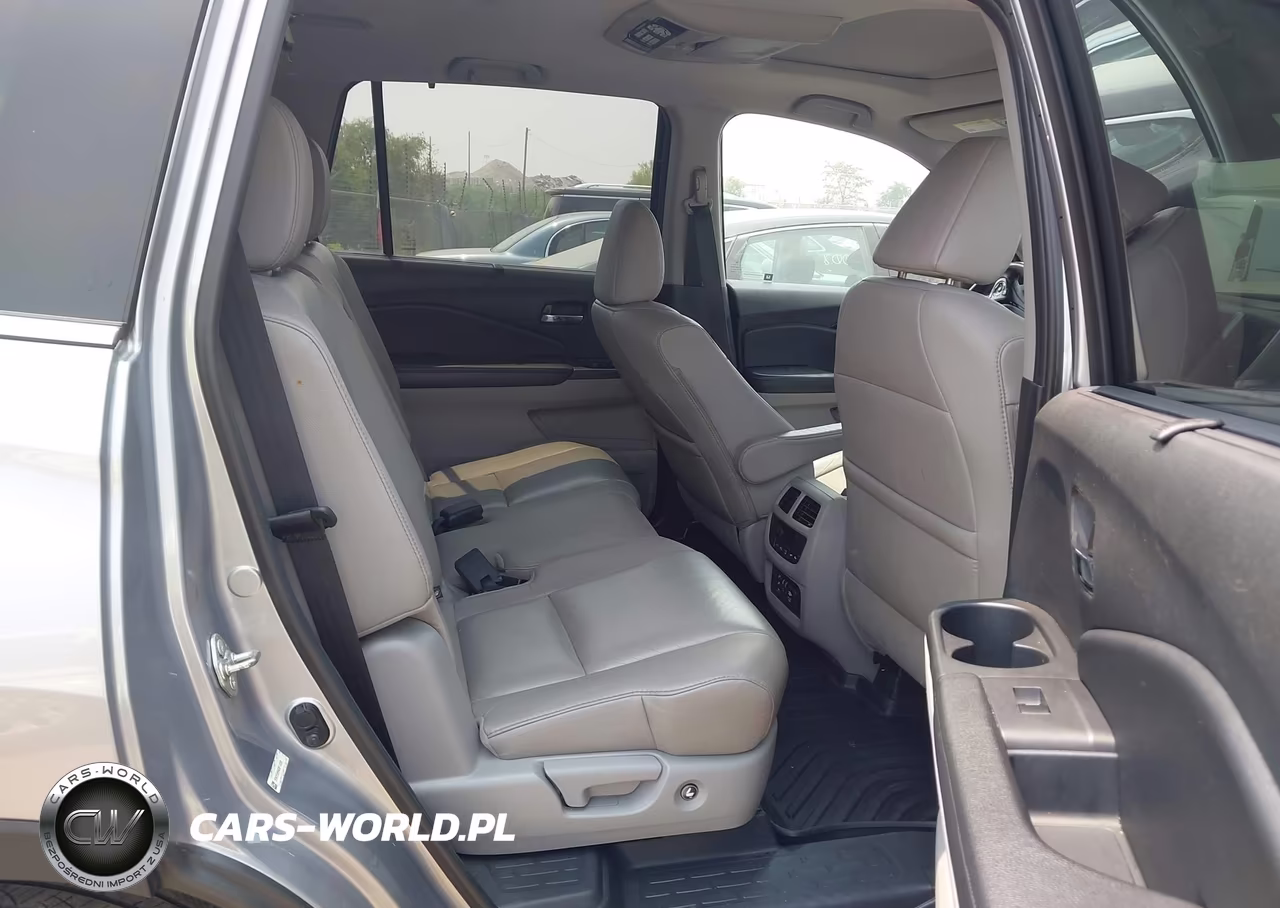 2016 Honda Pilot Touring VIN:5FNYF6H94GB114585 - 8