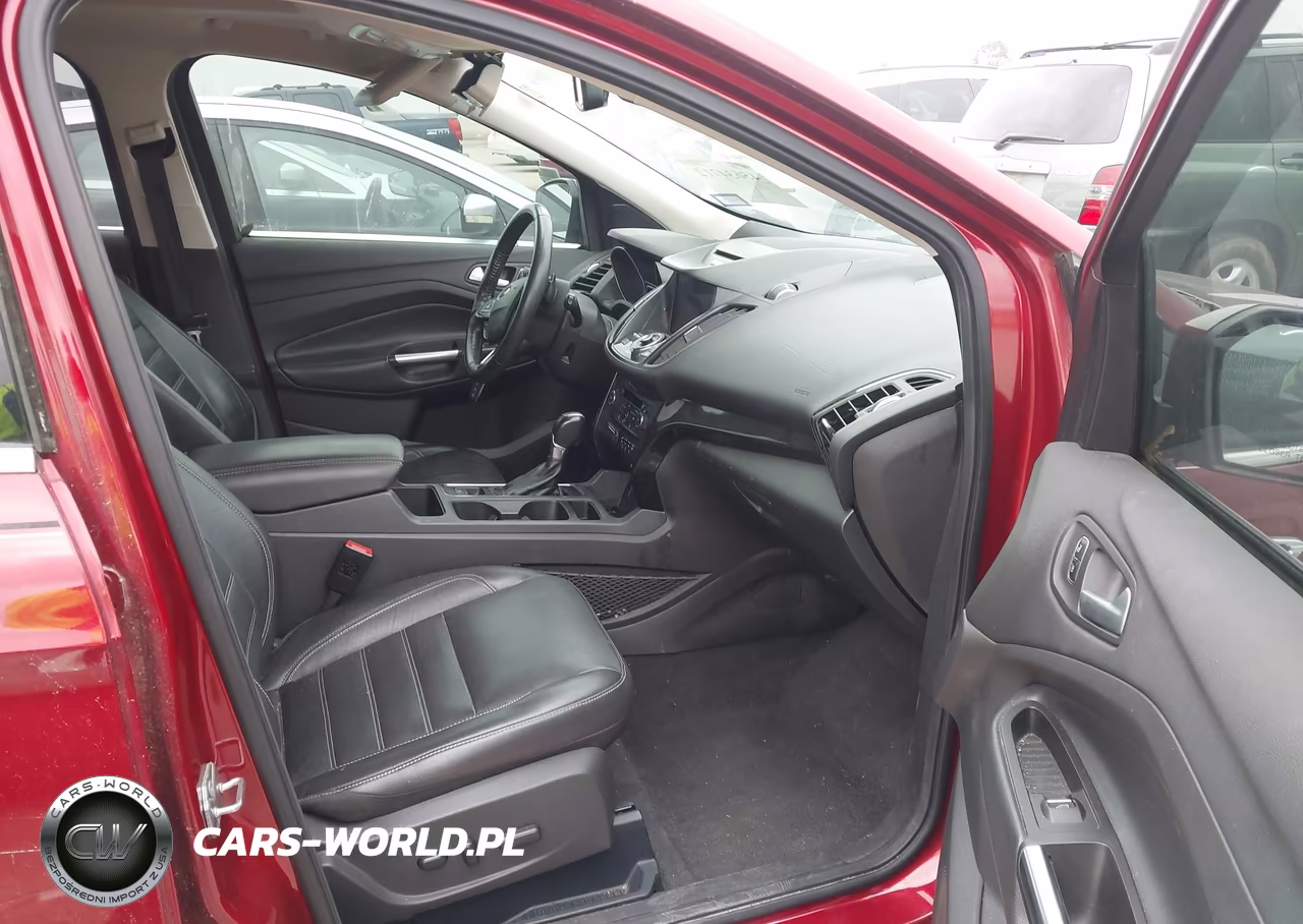 2017 Ford Escape Titanium VIN:1FMCU0JD8HUB15187 - 5