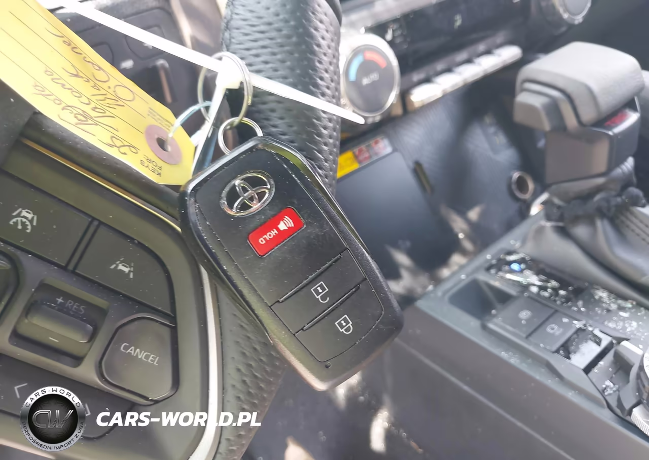 2025 Toyota Tacoma Trd Sport VIN:3TMLB5JNXSM095455 - 11