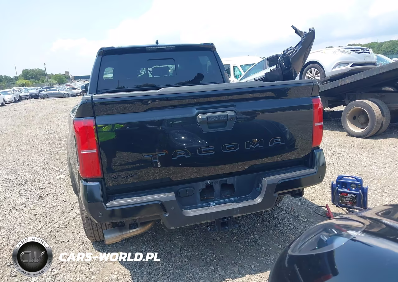 2025 Toyota Tacoma Trd Sport VIN:3TMLB5JNXSM095455 - 16