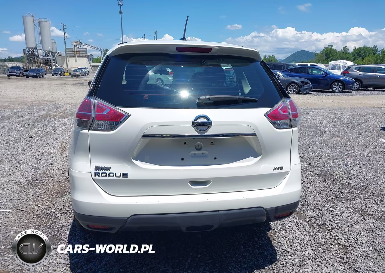 2015 Nissan Rogue S VIN:5N1AT2MVXFC886960 - 16