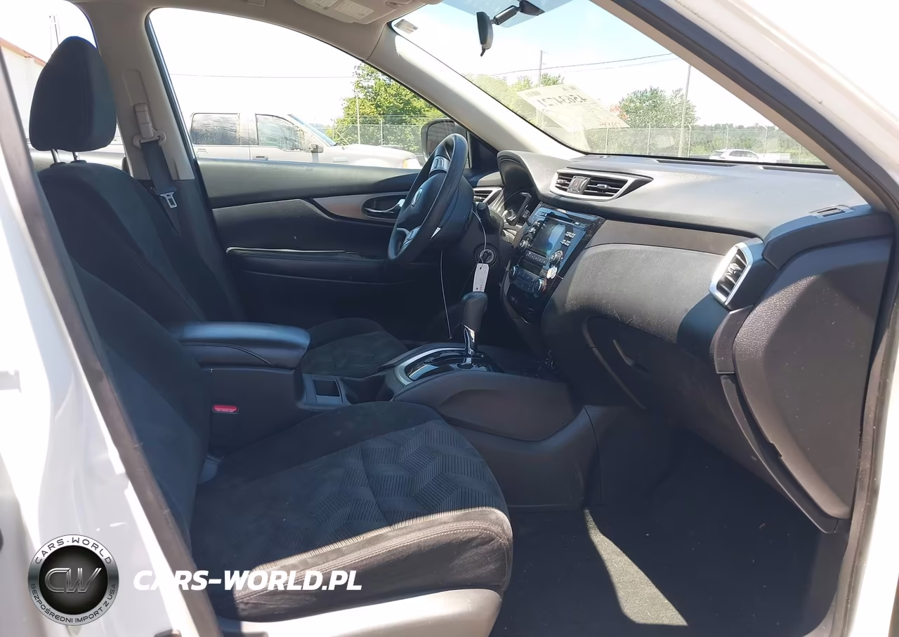 2015 Nissan Rogue S VIN:5N1AT2MVXFC886960 - 5
