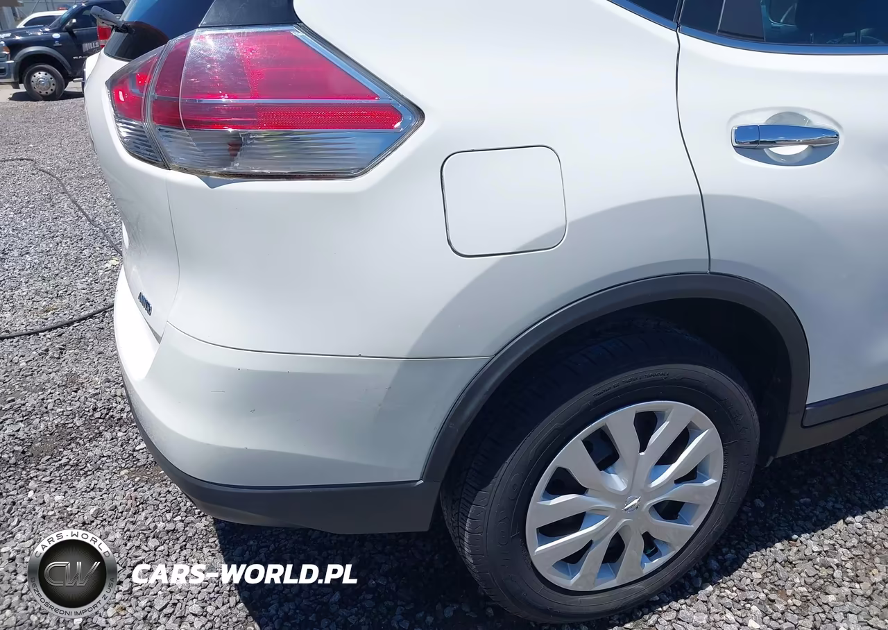 2015 Nissan Rogue S VIN:5N1AT2MVXFC886960 - 6
