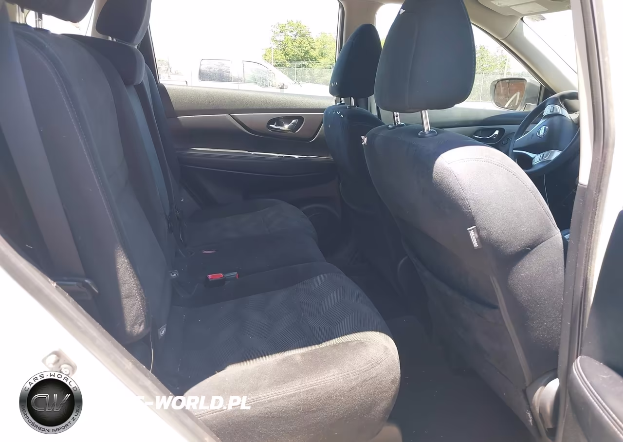 2015 Nissan Rogue S VIN:5N1AT2MVXFC886960 - 8