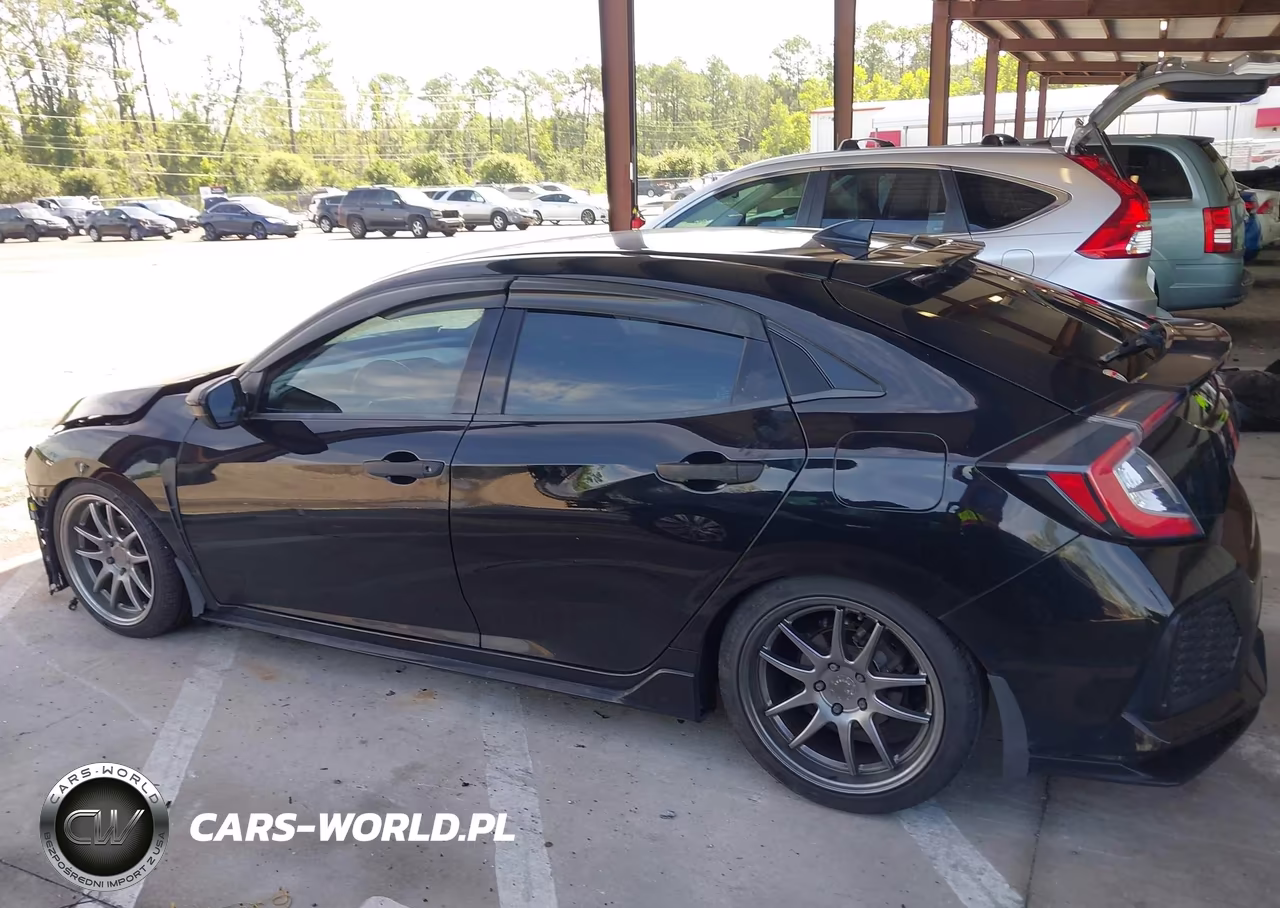 2018 Honda Civic Sport VIN:SHHFK7H47JU222363 - 14