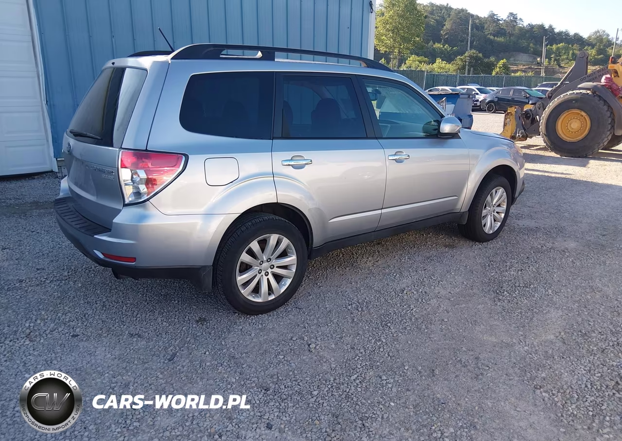 2013 Subaru Forester 2.5X Limited VIN:JF2SHAEC1DH416903 - 4