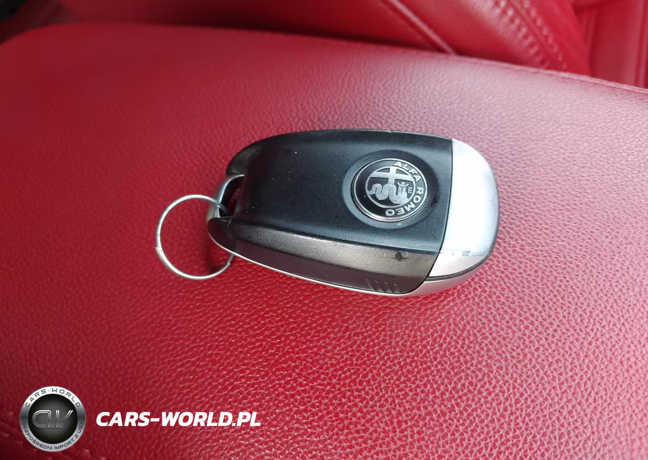2024 Alfa Romeo Stelvio Veloce Awd VIN:ZASPAKBN2R7D75481 - 11