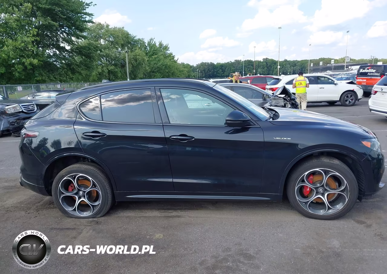 2024 Alfa Romeo Stelvio Veloce Awd VIN:ZASPAKBN2R7D75481 - 13