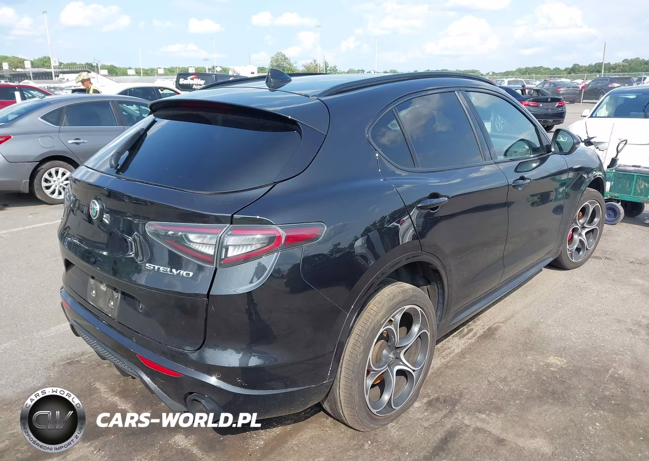 2024 Alfa Romeo Stelvio Veloce Awd VIN:ZASPAKBN2R7D75481 - 4