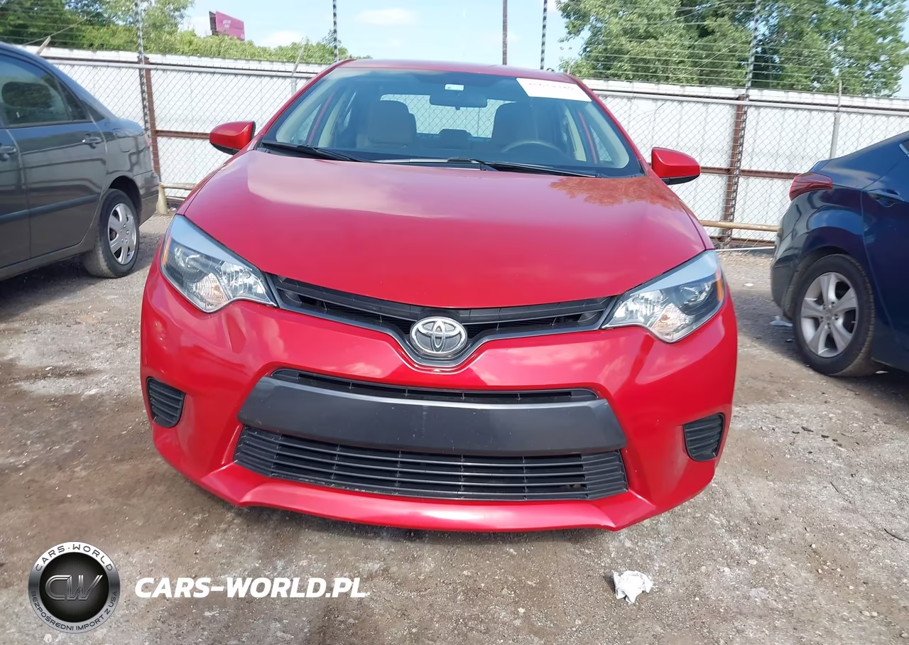 2015 Toyota Corolla Le VIN:5YFBURHE9FP262096 - 12