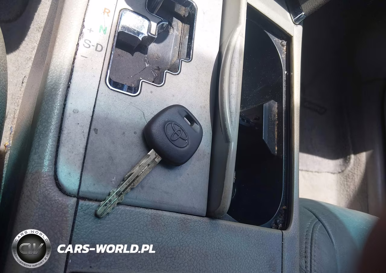 2011 Toyota Camry VIN:4T1BF3EK8BU690980 - 11