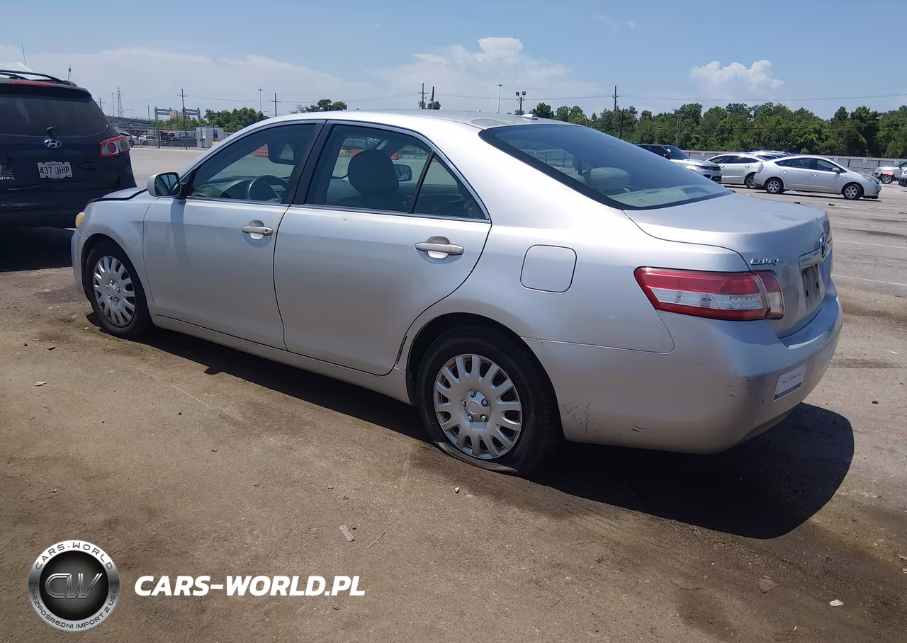 2011 Toyota Camry VIN:4T1BF3EK8BU690980 - 3