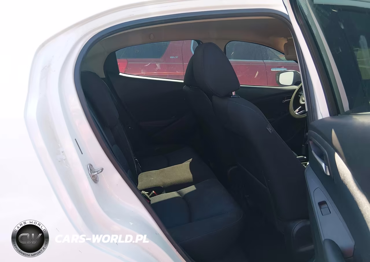 2019 Toyota Yaris Le VIN:3MYDLBYV7KY512160 - 8