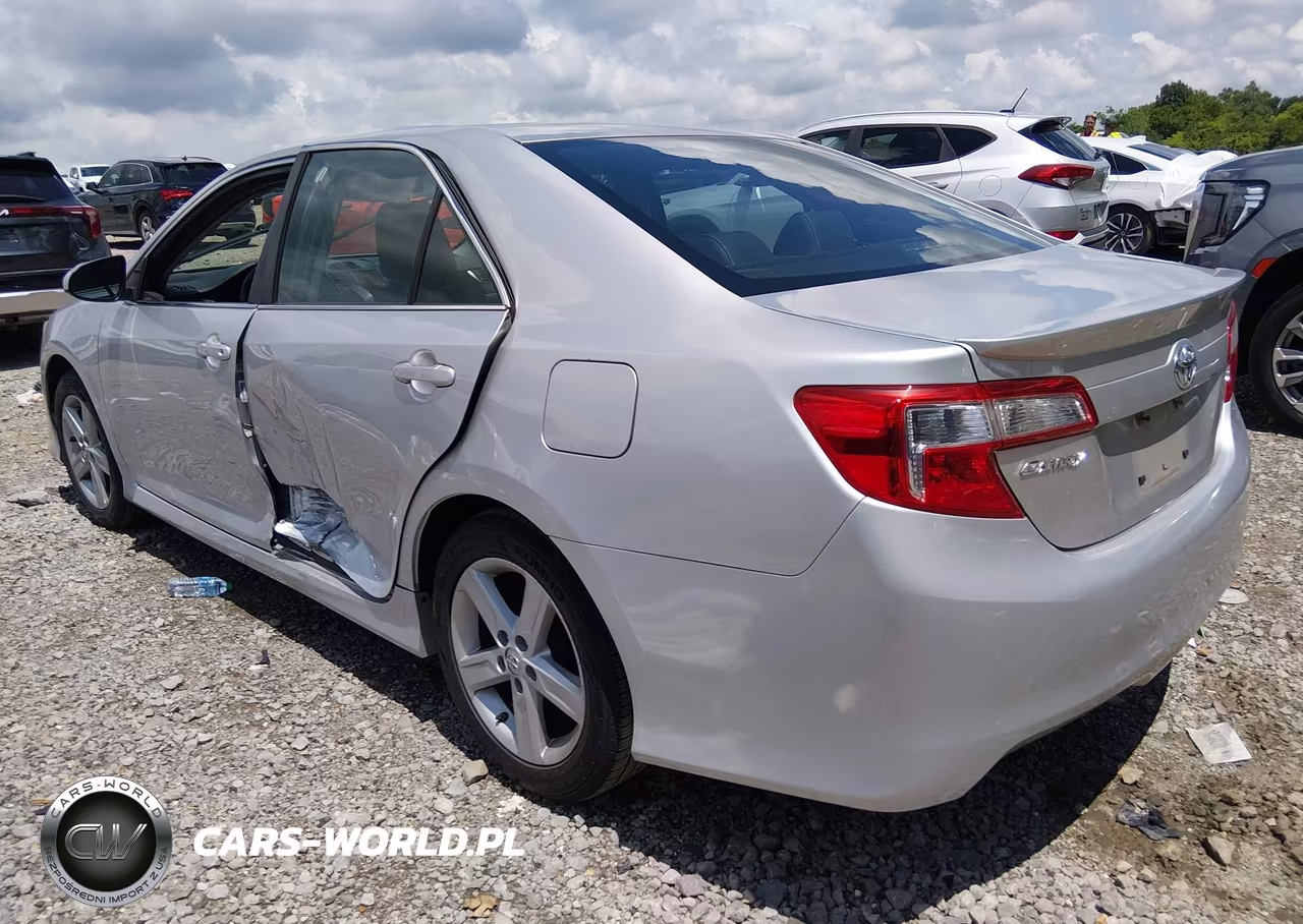 2013 Toyota Camry Se VIN:4T1BF1FK8DU270111 - 3