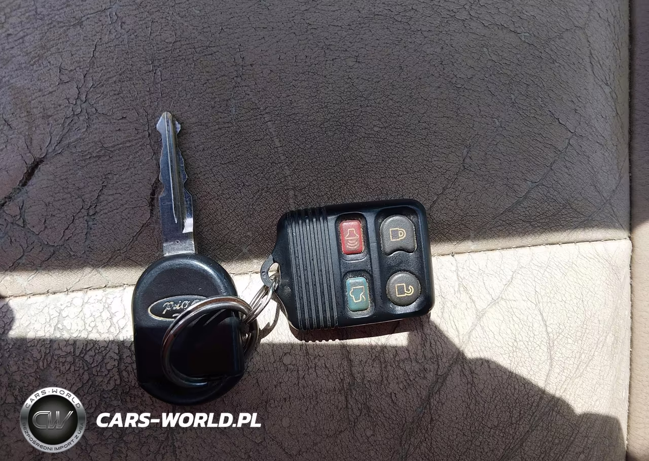 2009 Ford Explorer Eddie Bauer VIN:1FMEU74E29UA33026 - 11