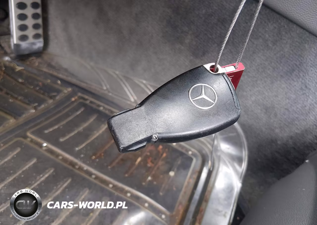2005 Mercedes-Benz Sl 500 VIN:WDBSK75F65F085888 - 11