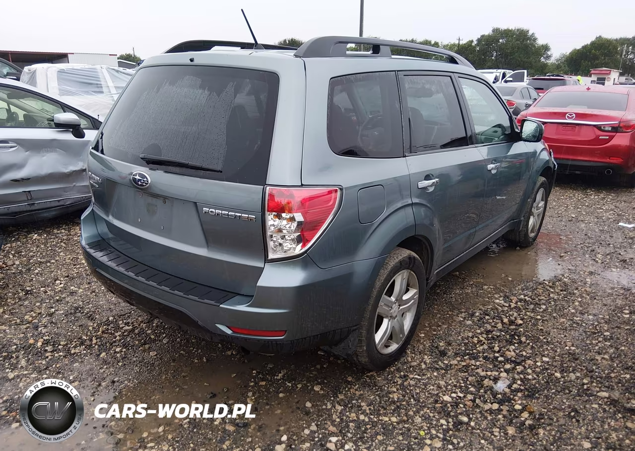 2010 Subaru Forester 2.5X Premium VIN:JF2SH6CCXAH796707 - 4