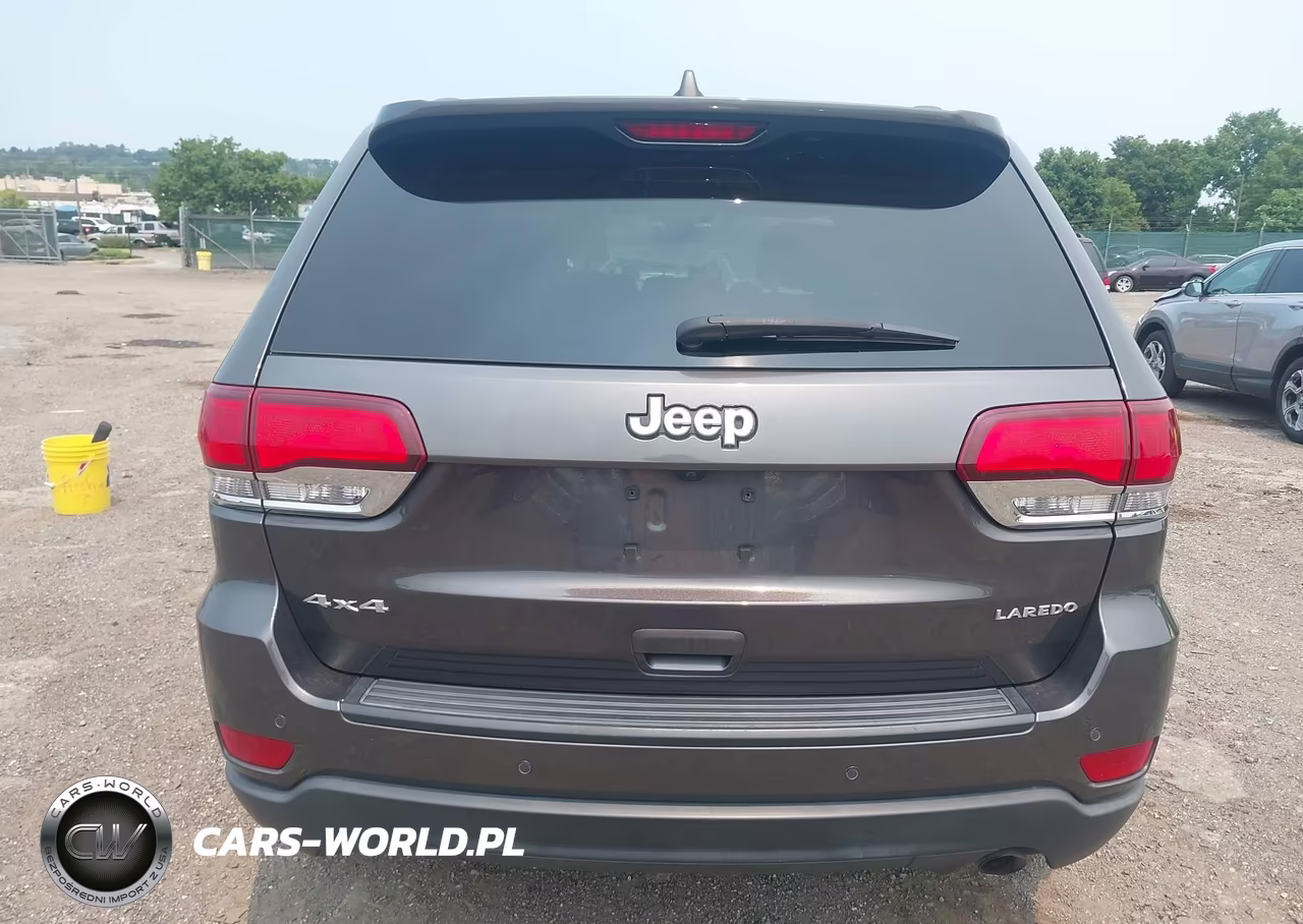 2020 Jeep Grand Cherokee Laredo E 4X4 VIN:1C4RJFAG3LC401354 - 16