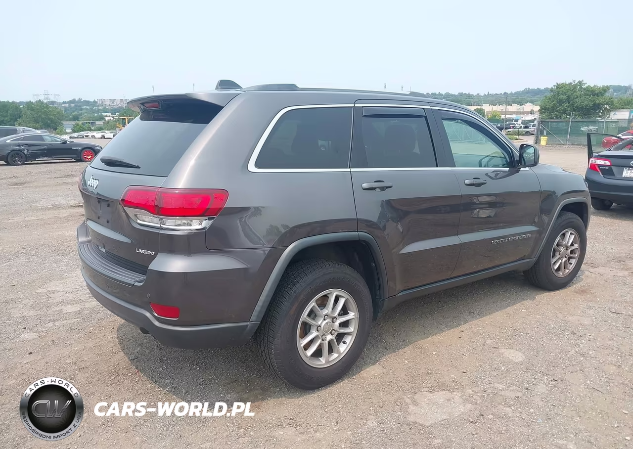 2020 Jeep Grand Cherokee Laredo E 4X4 VIN:1C4RJFAG3LC401354 - 4