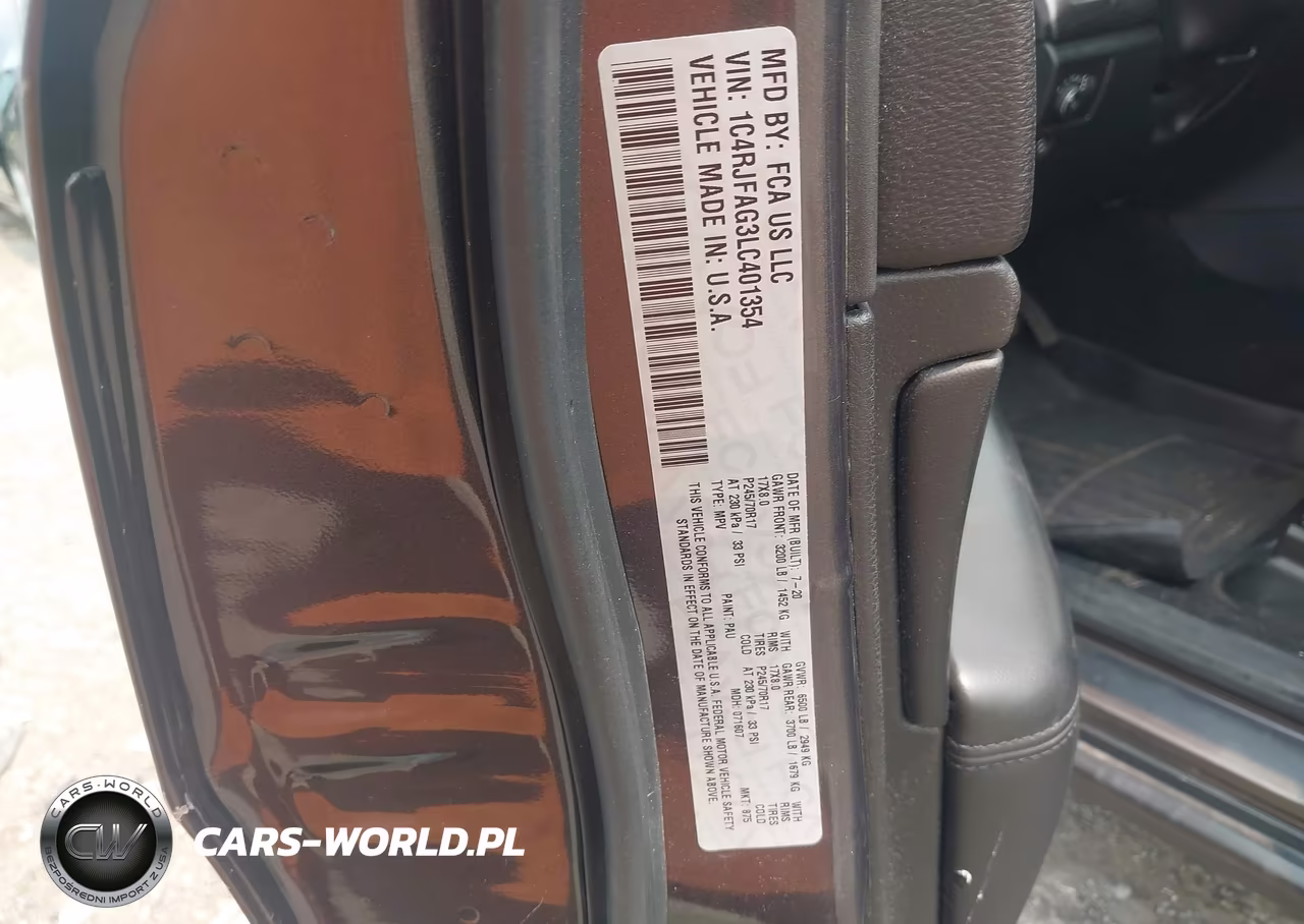 2020 Jeep Grand Cherokee Laredo E 4X4 VIN:1C4RJFAG3LC401354 - 9