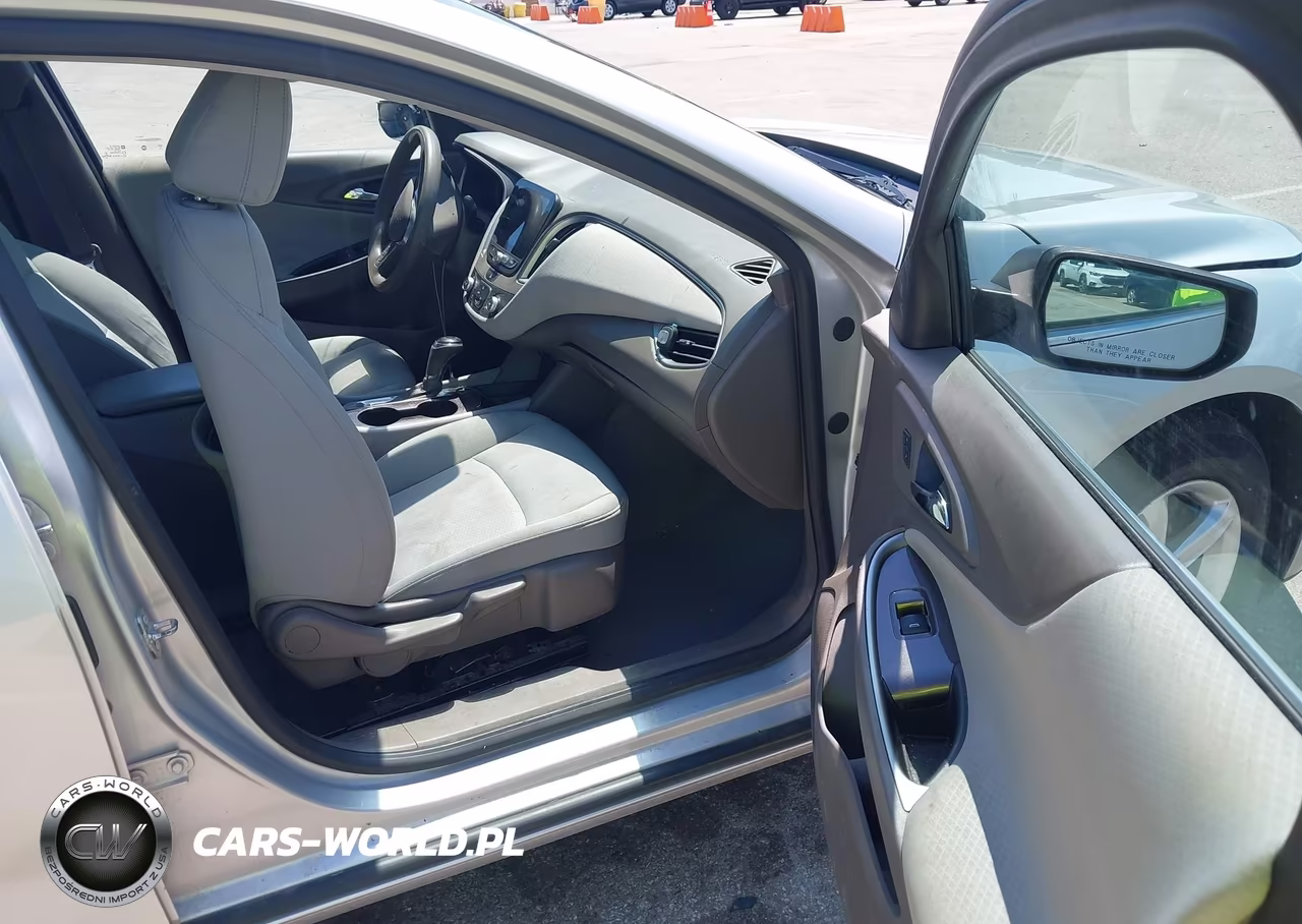 2019 Chevrolet Malibu 1Ls VIN:1G1ZB5ST3KF132104 - 5