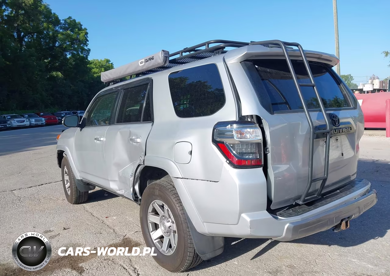 2015 Toyota 4Runner Trail Premium VIN:JTEBU5JR2F5245364 - 3