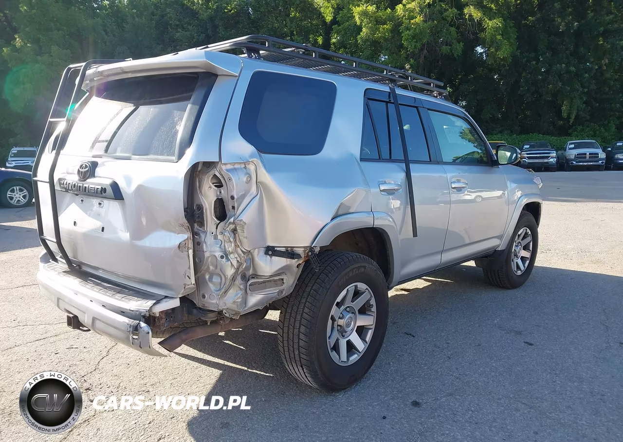 2015 Toyota 4Runner Trail Premium VIN:JTEBU5JR2F5245364 - 4