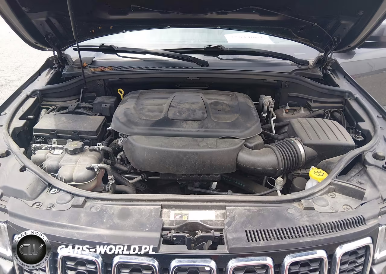 2019 Jeep Grand Cherokee Laredo E 4X4 VIN:1C4RJFAG8KC828270 - 10
