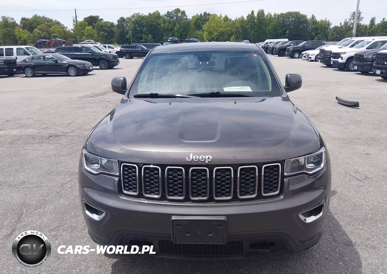 2019 Jeep Grand Cherokee Laredo E 4X4 VIN:1C4RJFAG8KC828270 - 18