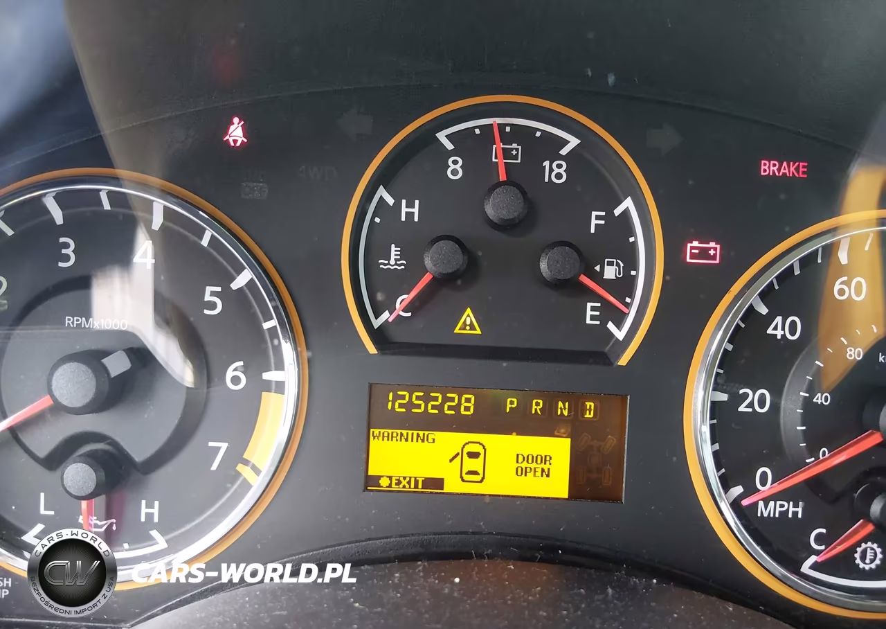 2014 Nissan Armada Platinum VIN:5N1BA0NF2EN604447 - 15