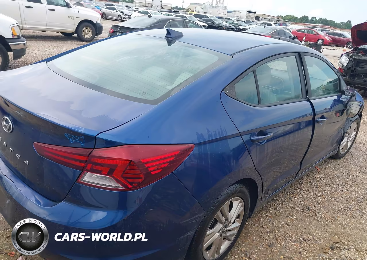 2019 Hyundai Elantra Sel VIN:5NPD84LF4KH431092 - 4