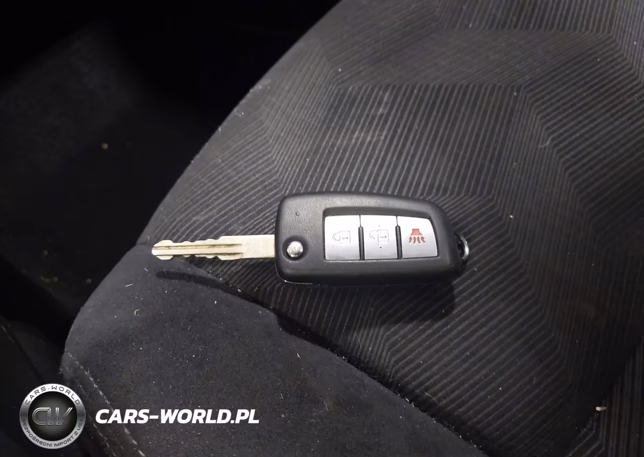 2014 Nissan Rogue S VIN:5N1AT2MV0EC869552 - 11