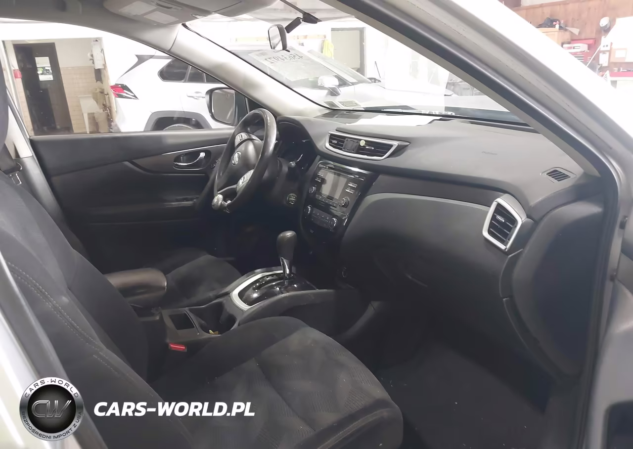 2014 Nissan Rogue S VIN:5N1AT2MV0EC869552 - 5