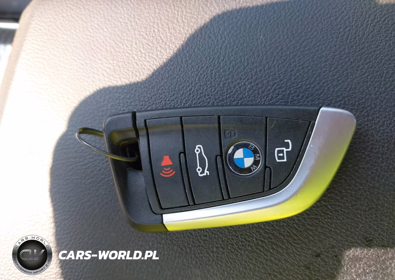 2023 BMW 230 I xDrive VIN:3MW33CM03P8C95205 - 11