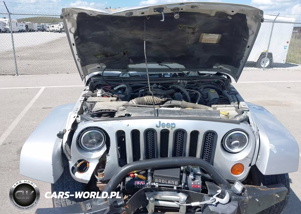 2007 Jeep Wrangler Sahara VIN:1J4FA541X7L126182 - 10