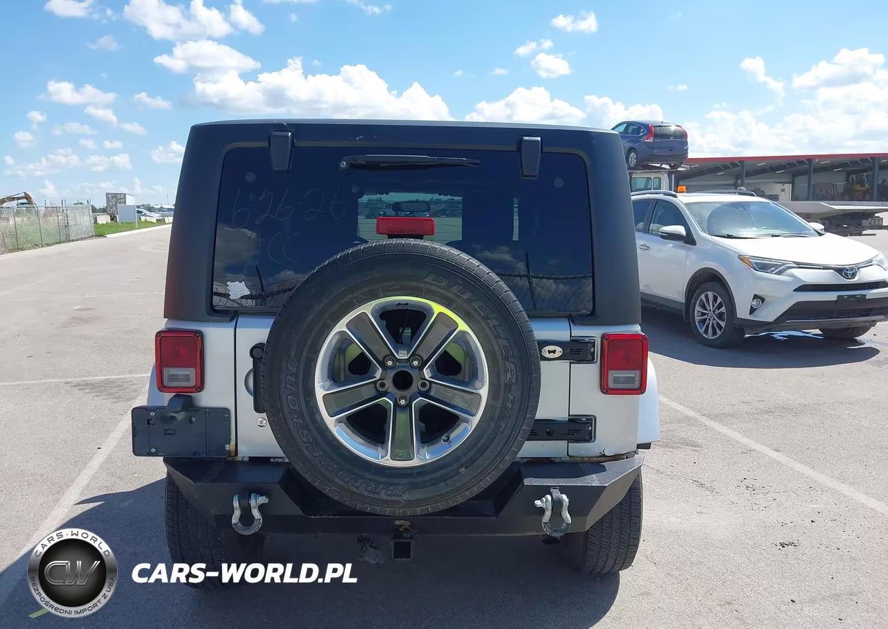 2007 Jeep Wrangler Sahara VIN:1J4FA541X7L126182 - 16