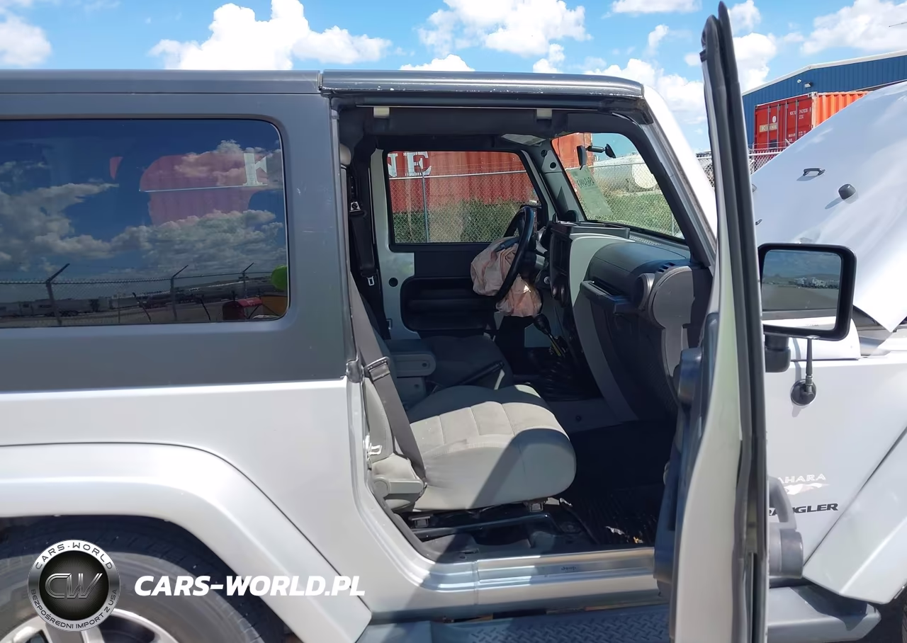 2007 Jeep Wrangler Sahara VIN:1J4FA541X7L126182 - 5