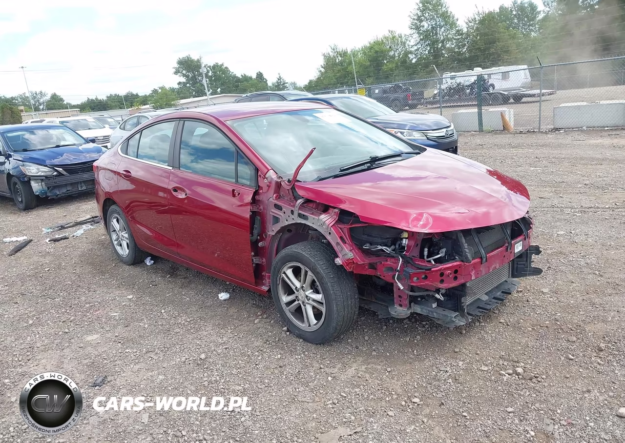 2017 Chevrolet Cruze Lt Auto – zdjęcie 1 z 18