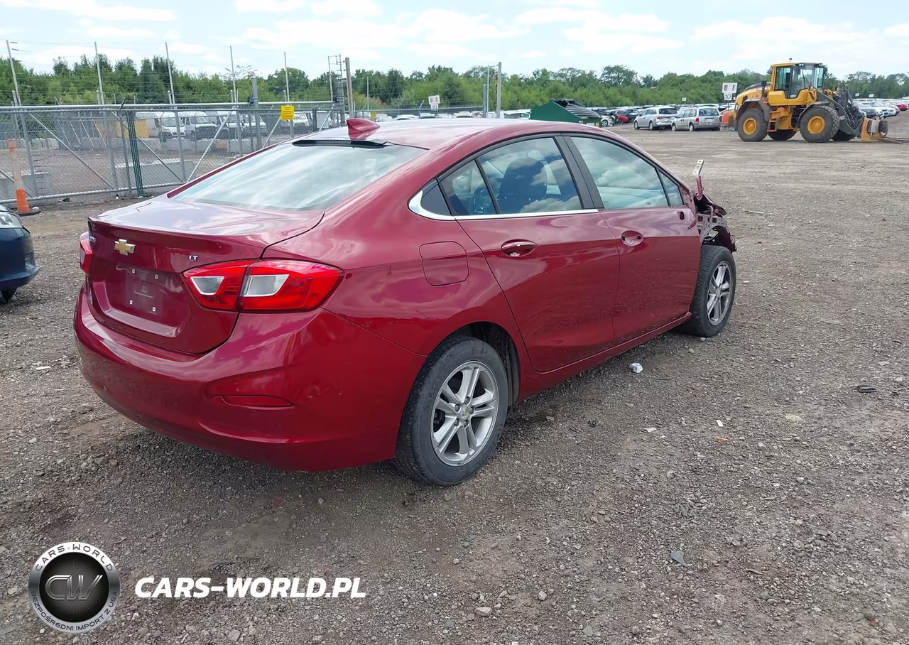 2017 Chevrolet Cruze Lt Auto VIN:1G1BE5SM5H7271929 - 4