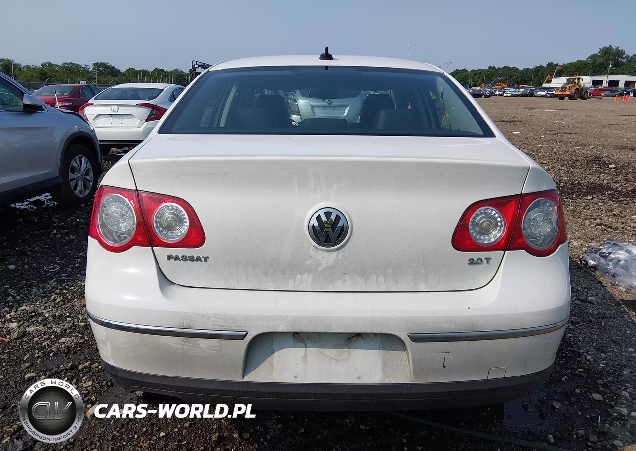 2010 Volkswagen Passat Komfort VIN:WVWJK7AN8AE092075 - 16