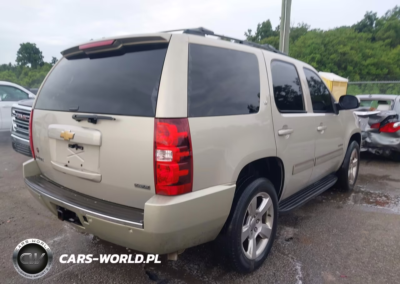2012 Chevrolet Tahoe Lt VIN:1GNSCBE04CR278802 - 4